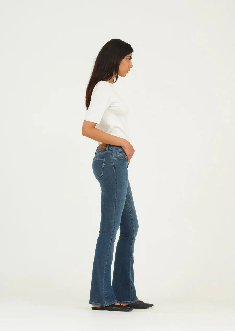 Pieszak Marija  Flare Leg Mid Rise Jeans - Washington Wash B4005