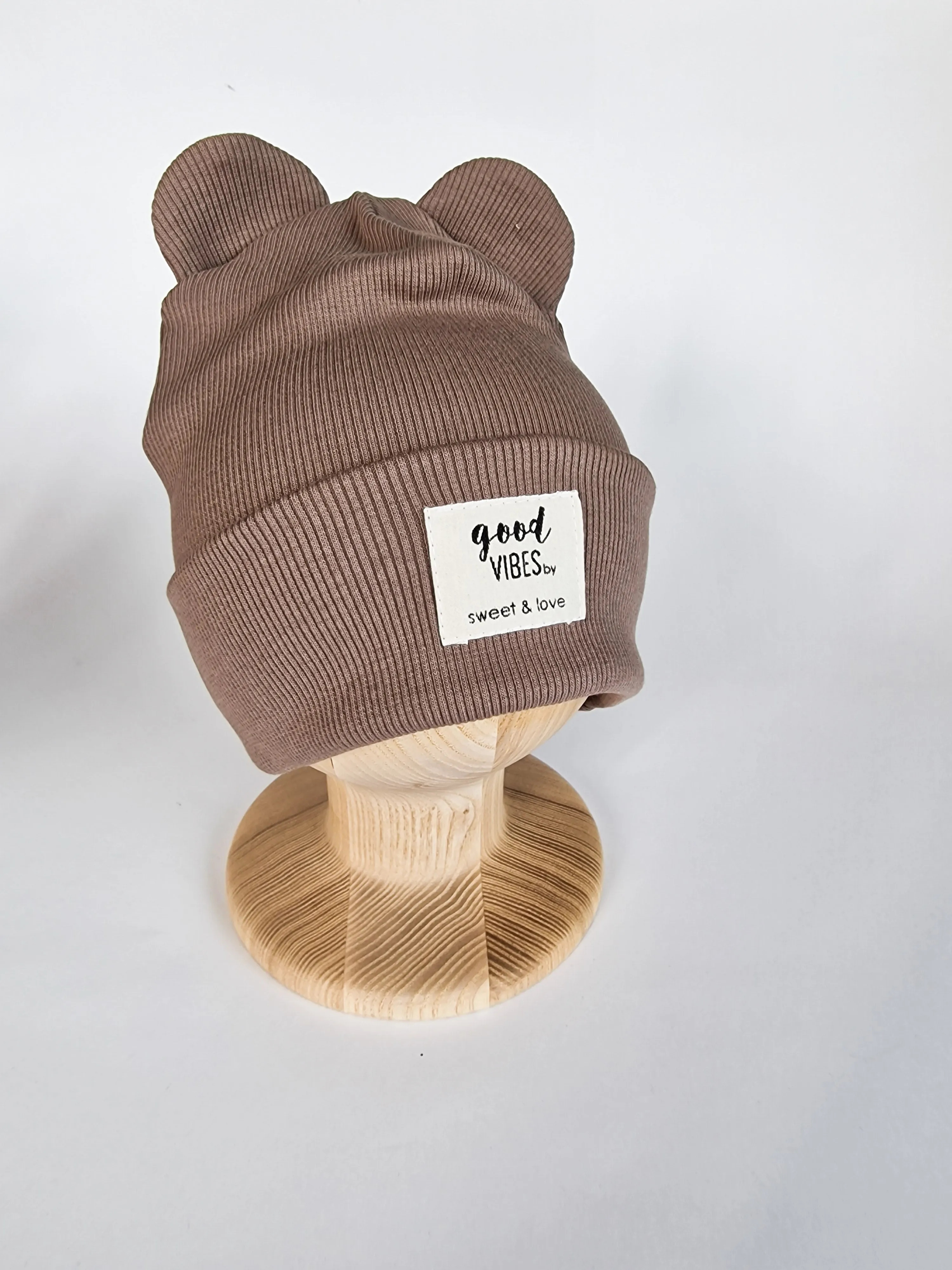 Winter folded bear beanie cappuccino